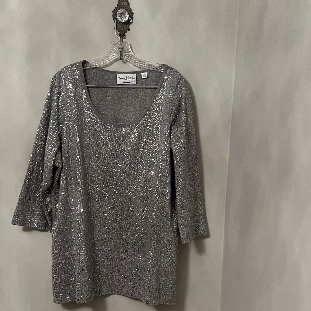 Avenue Modern Metallics Silver Gray Top